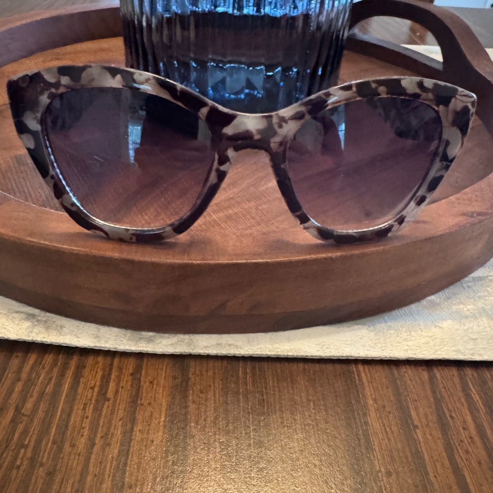 Banana republic Leopard Print Sunglasses